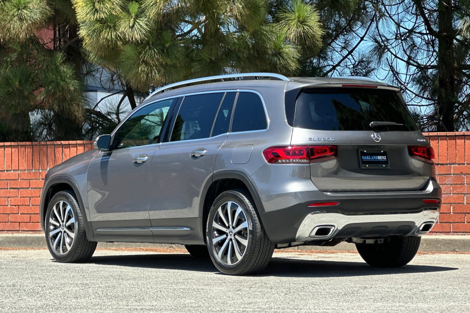 Certified 2022 Mercedes-Benz GLB 250 4MATIC image 6