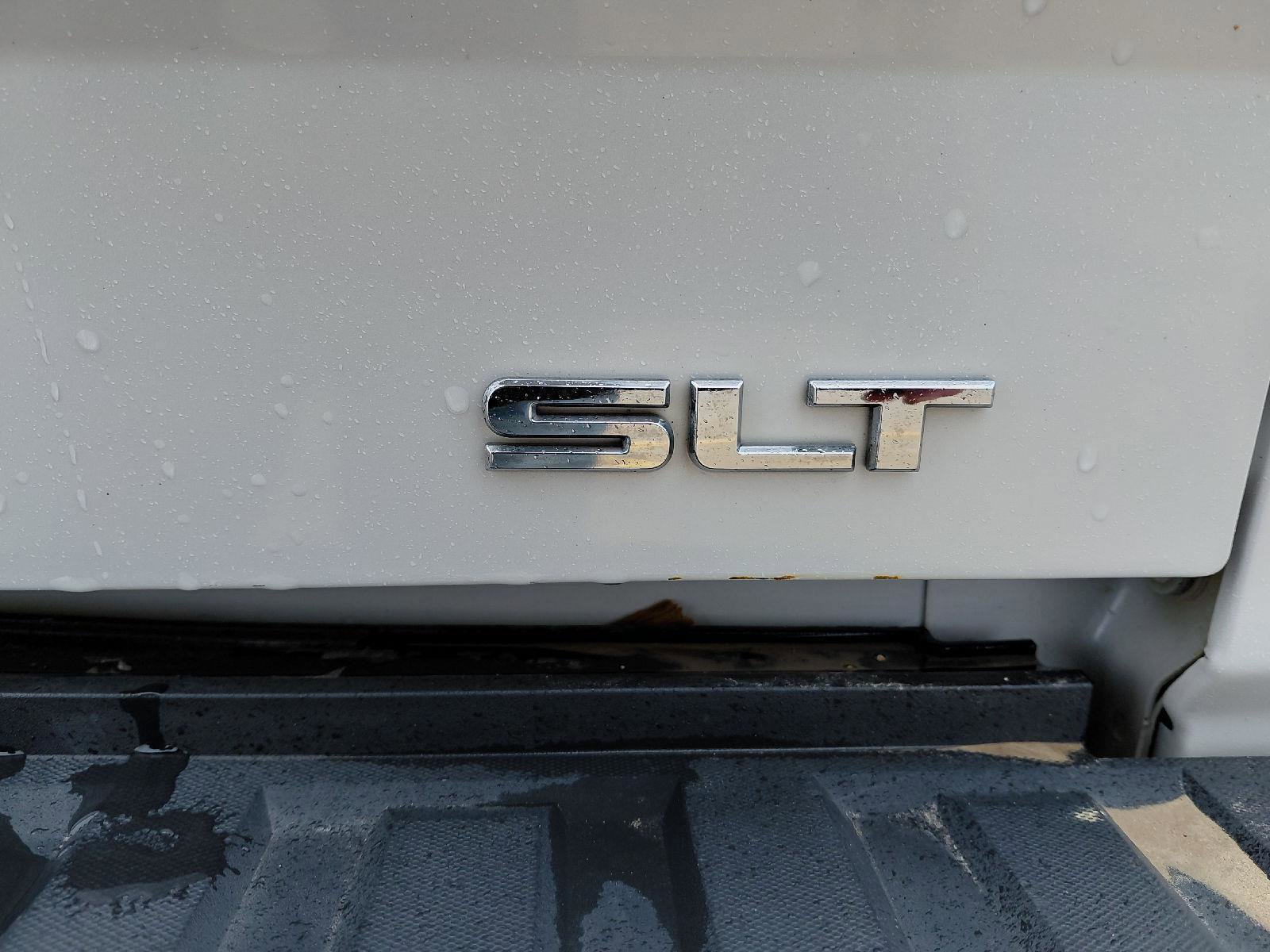 Used 2017 GMC Sierra 1500 SLT w/ SLT Premium Package AWD/4WD image 19