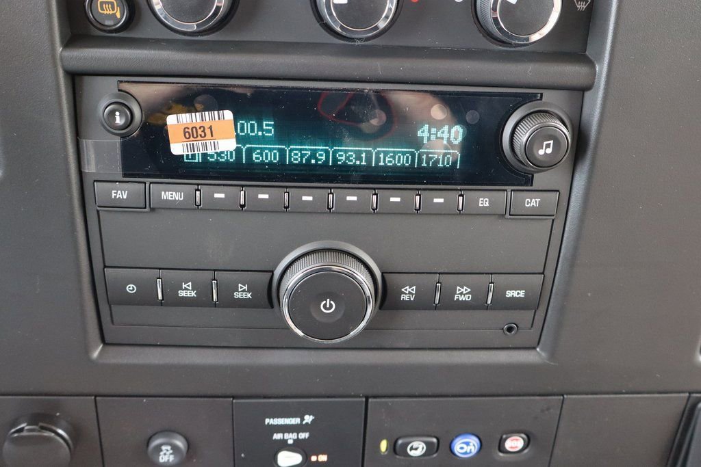 New 2025 Chevrolet Express 3500 w/ Chrome Appearance Package image 7