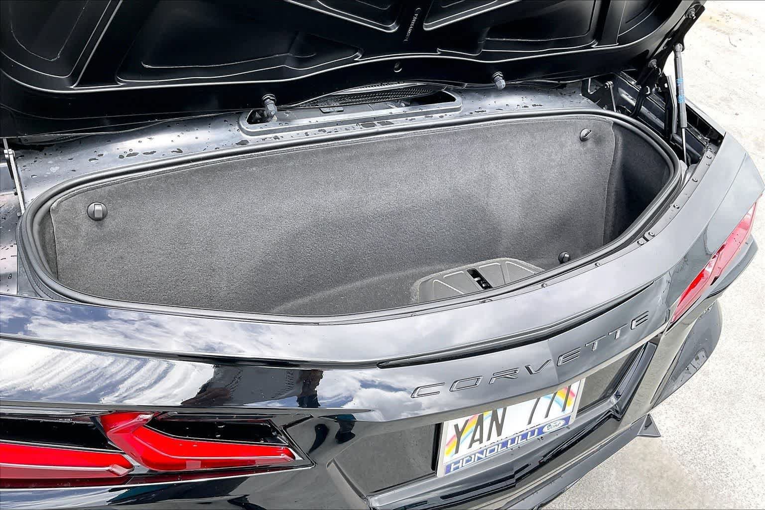 Used 2024 Chevrolet Corvette Stingray Preferred Conv w/ Battery Protection Package RWD image 17