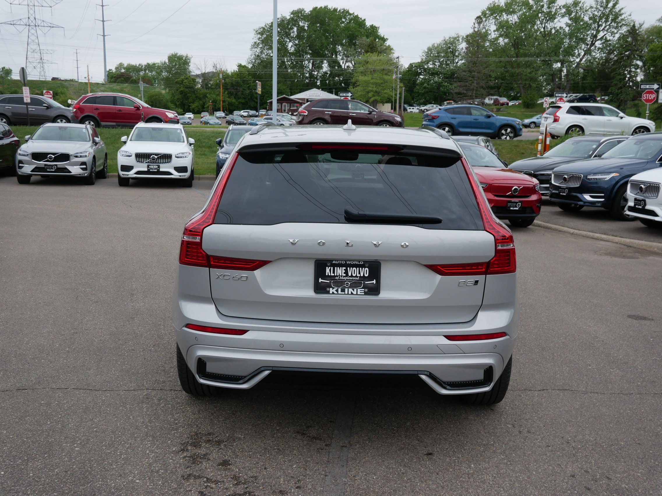Used 2025 Volvo XC60 B5 Plus w/ Climate Package AWD/4WD image 6
