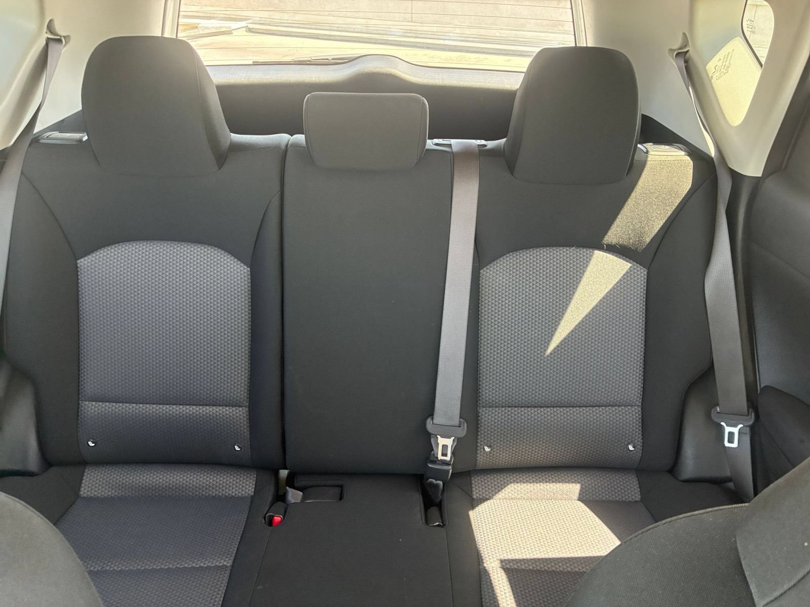 Used 2025 Kia Soul LX w/ LX Technology Package FWD image 35