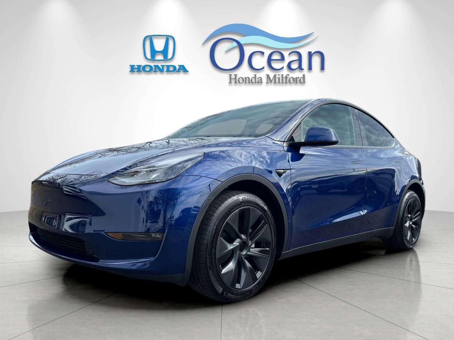 Used 2024 Tesla Model Y Long Range image 7
