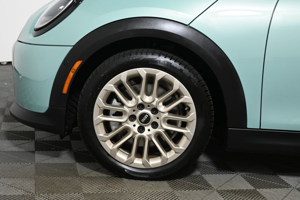 Certified 2025 MINI Cooper S image 11