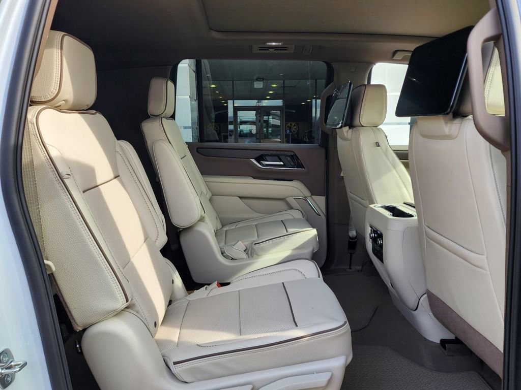 New 2026 GMC Yukon XL Denali w/ Denali Reserve Package AWD/4WD image 51
