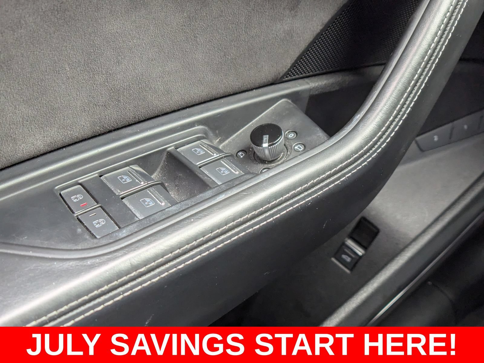 Used 2019 Audi e-tron Prestige w/ Prestige Package AWD/4WD image 39