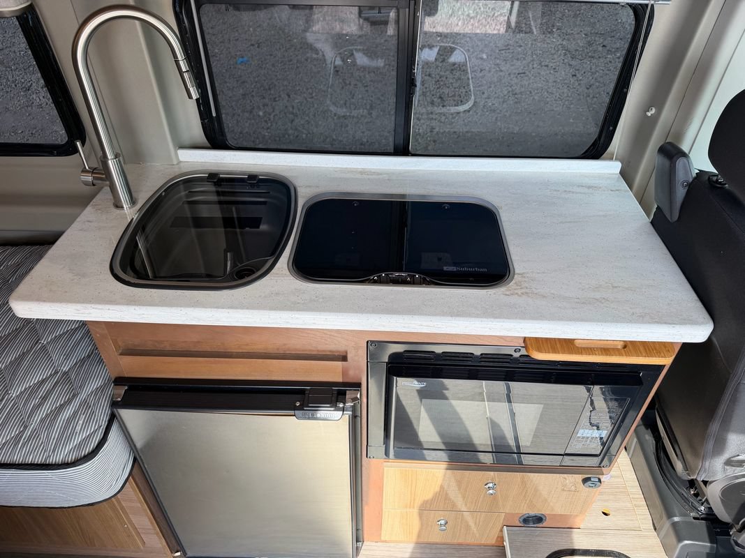 Used 2015 RAM ProMaster 3500 w/ Premium Appearance Group FWD image 24