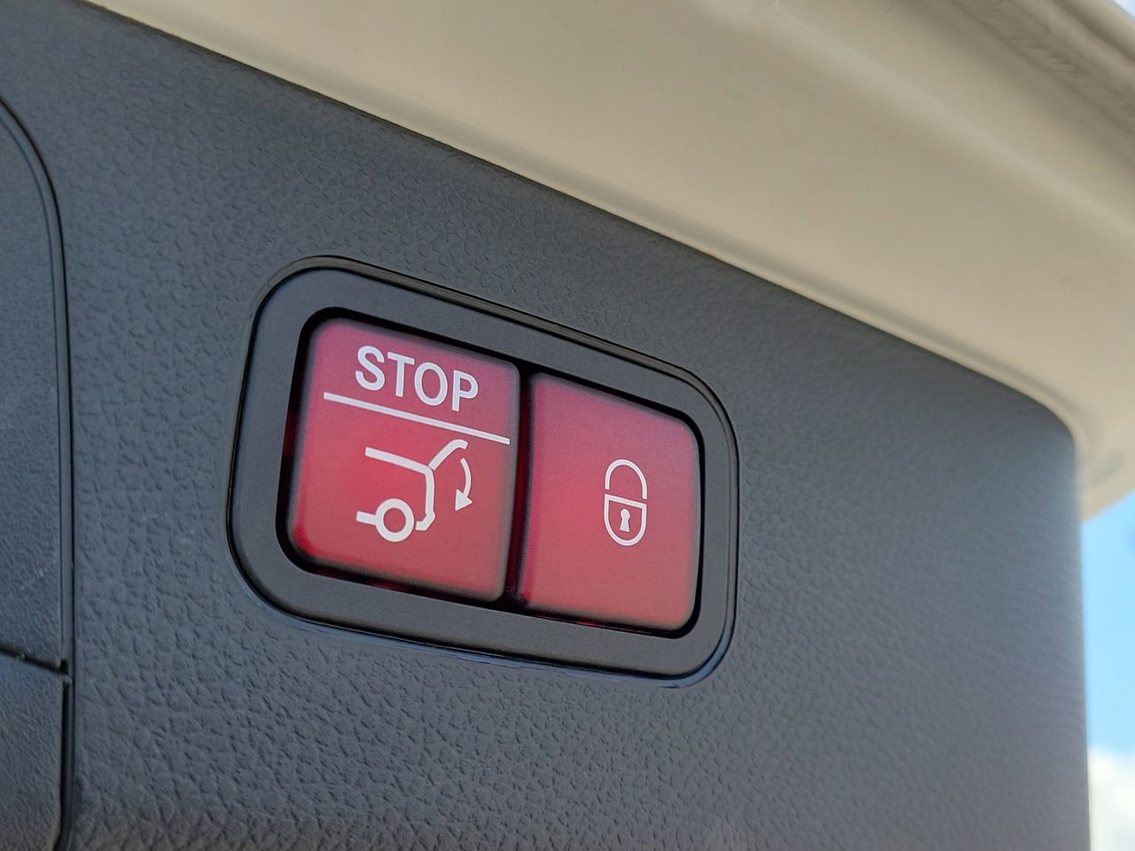 Certified 2021 Mercedes-Benz GLC 300 image 9