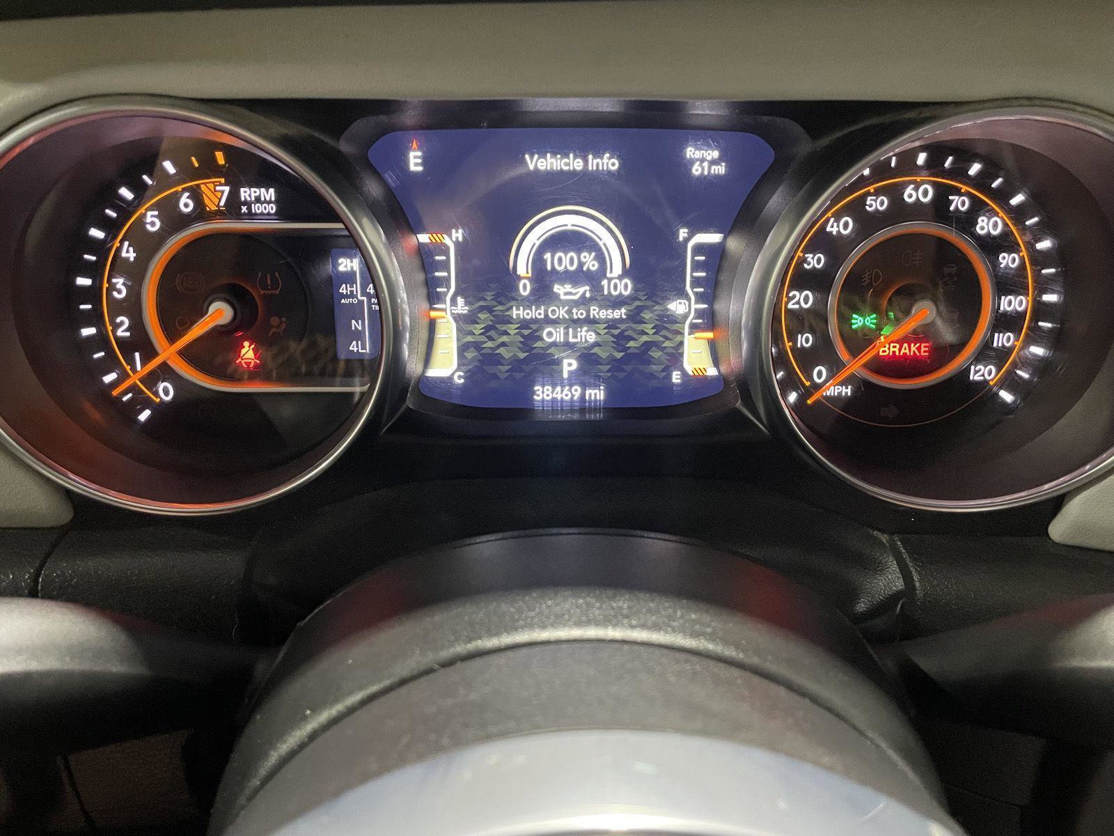 Used 2022 Jeep Gladiator Overland image 3