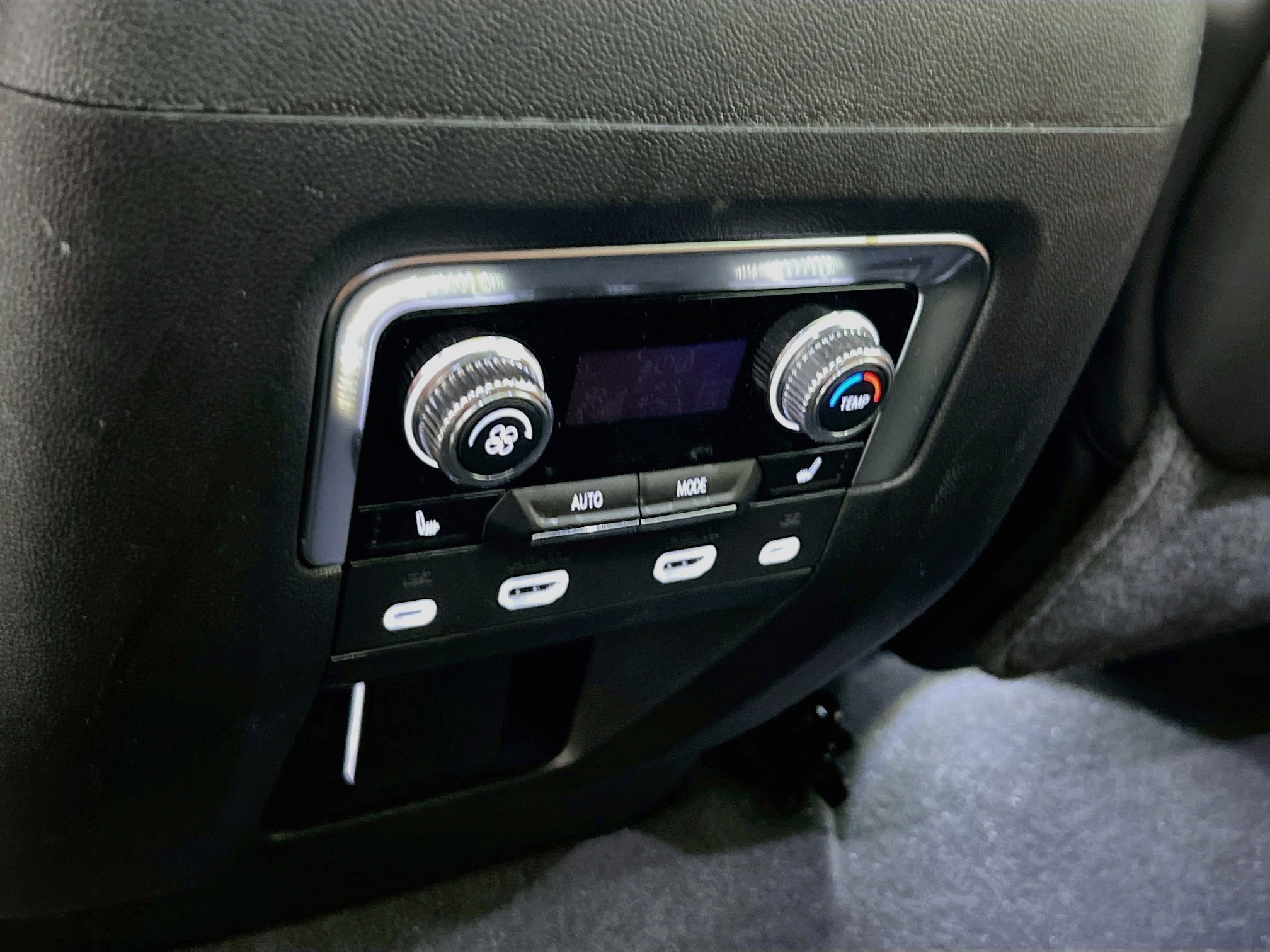 Used 2024 GMC Yukon XL Denali Ultimate image 28