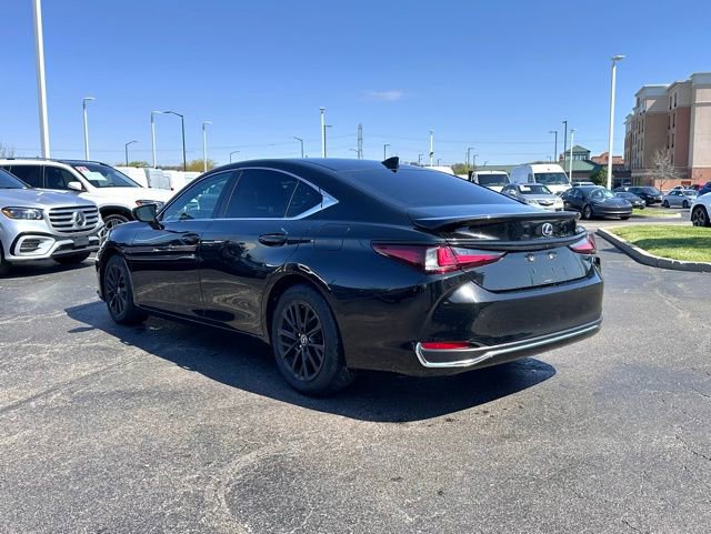 Used 2022 Lexus ES 300h w/ Accessory Package 2 image 6