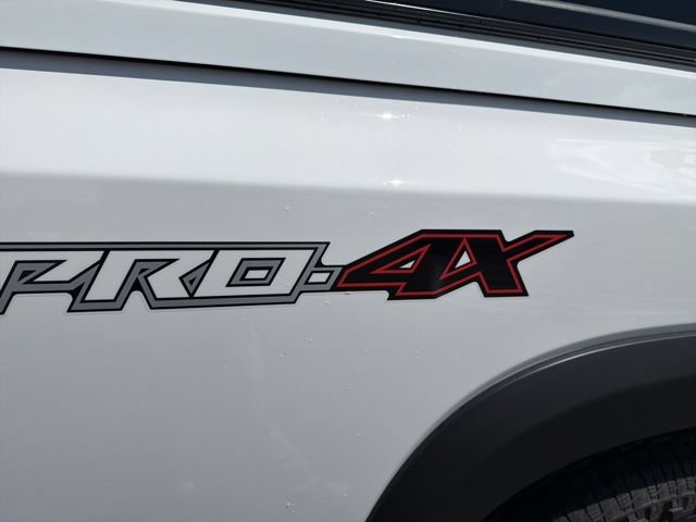 Used 2023 Nissan Frontier PRO-4X w/ Pro-4X Premium Package AWD/4WD image 7