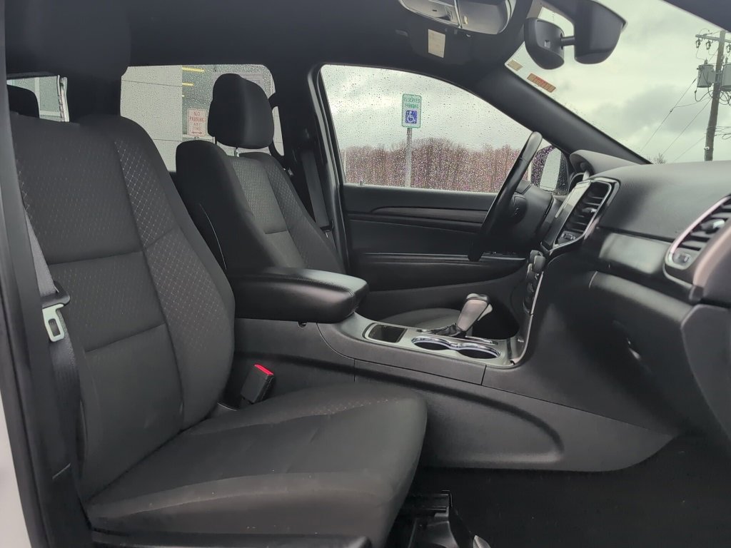 Used 2020 Jeep Grand Cherokee Laredo w/ 18" Wheel & 8.4" Radio Group image 14