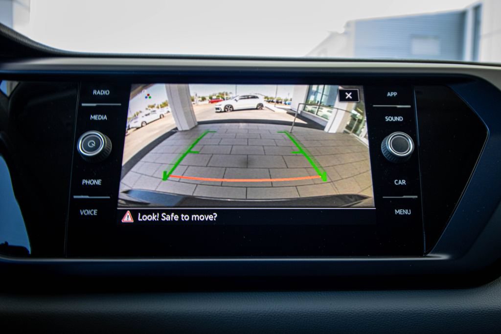 Used 2022 Volkswagen Taos SE FWD image 44