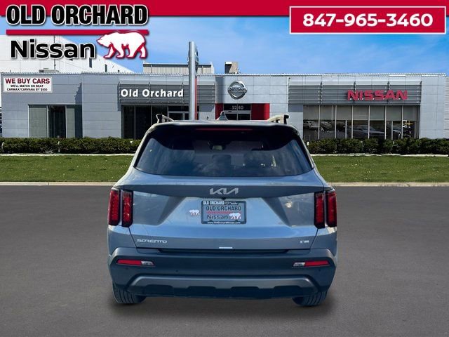 Used 2023 Kia Sorento S image 7