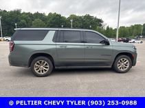 Used 2023 Chevrolet Suburban Premier AWD/4WD image 9