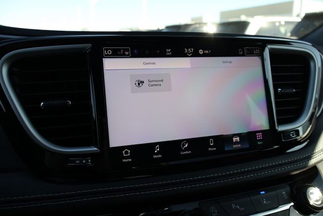 New 2026 Chrysler Pacifica Select image 18