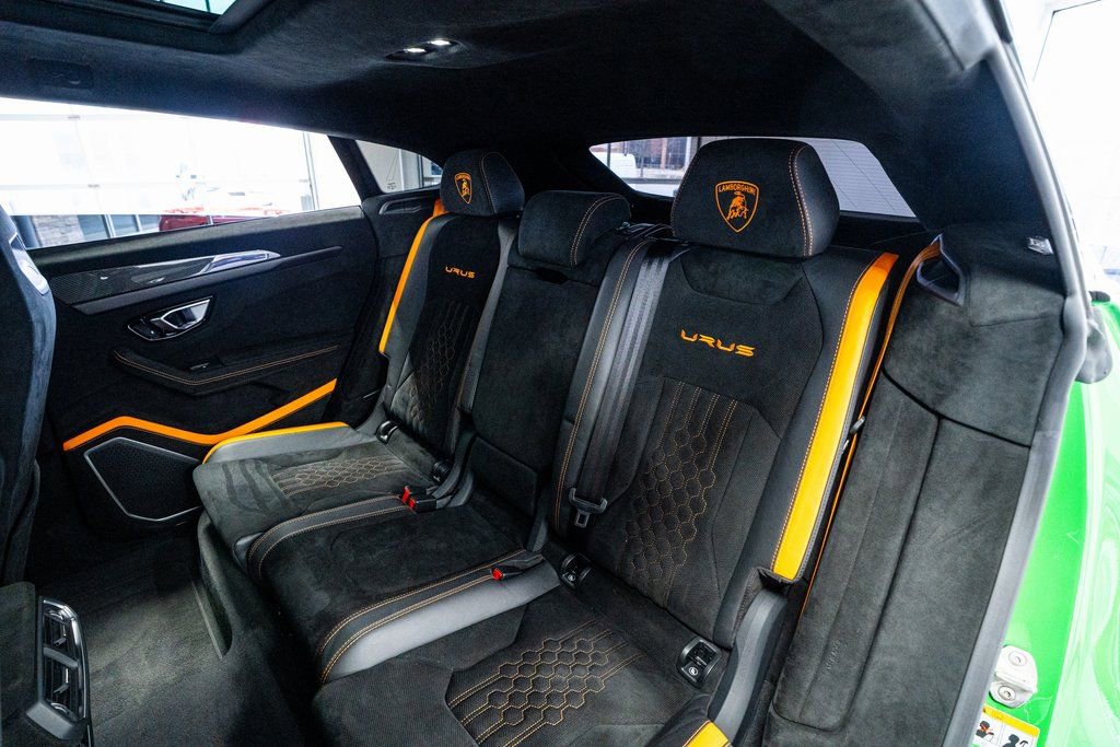 Used 2023 Lamborghini Urus Performante AWD/4WD image 58