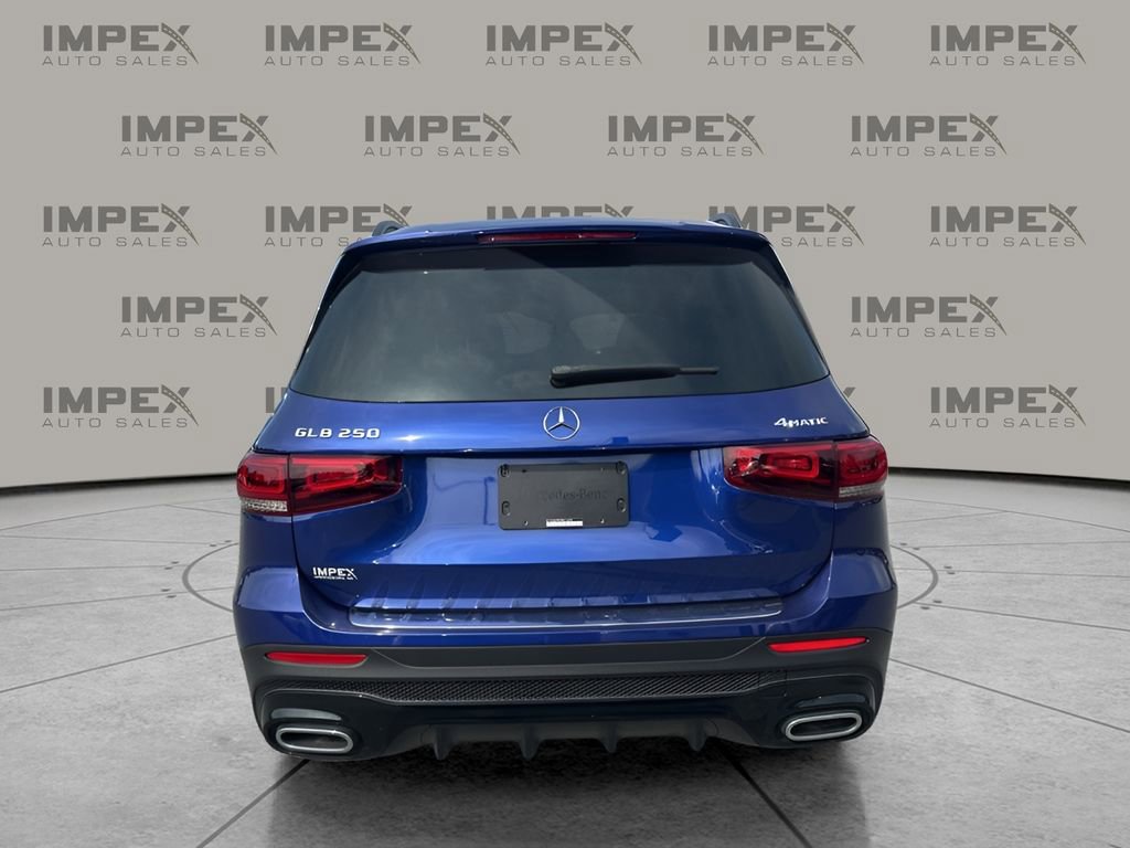 Used 2021 Mercedes-Benz GLB 250 4MATIC image 4