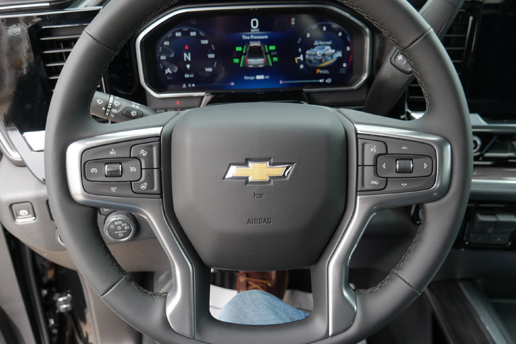 New 2026 Chevrolet Silverado 2500 LTZ w/ LTZ Premium Package AWD/4WD image 15
