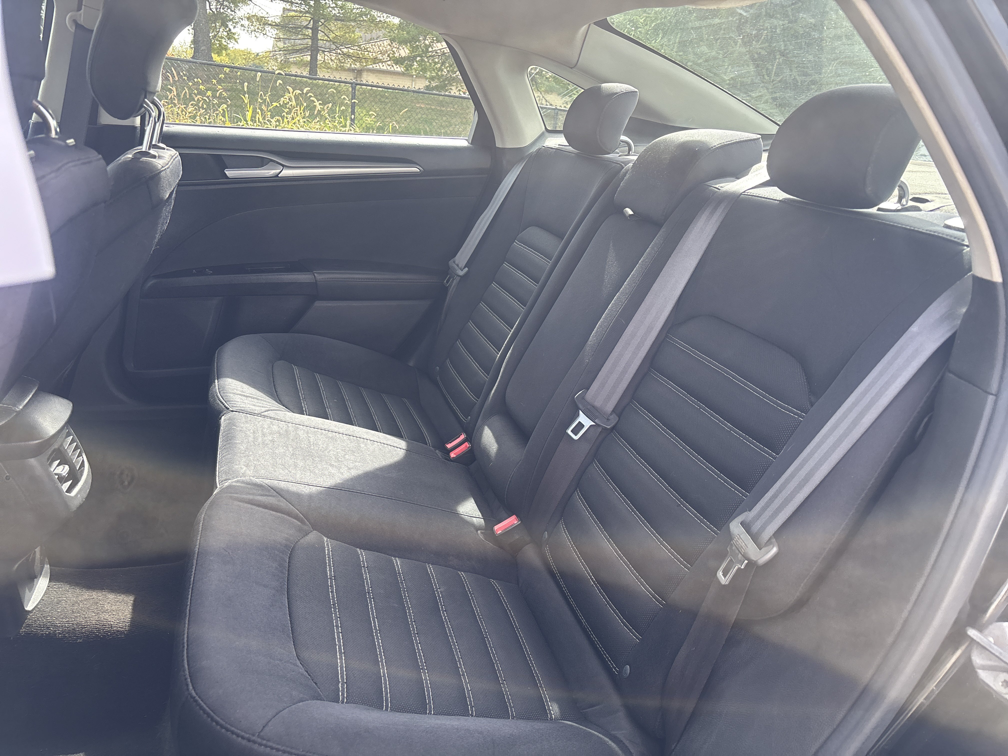 Used 2013 Ford Fusion SE FWD image 27