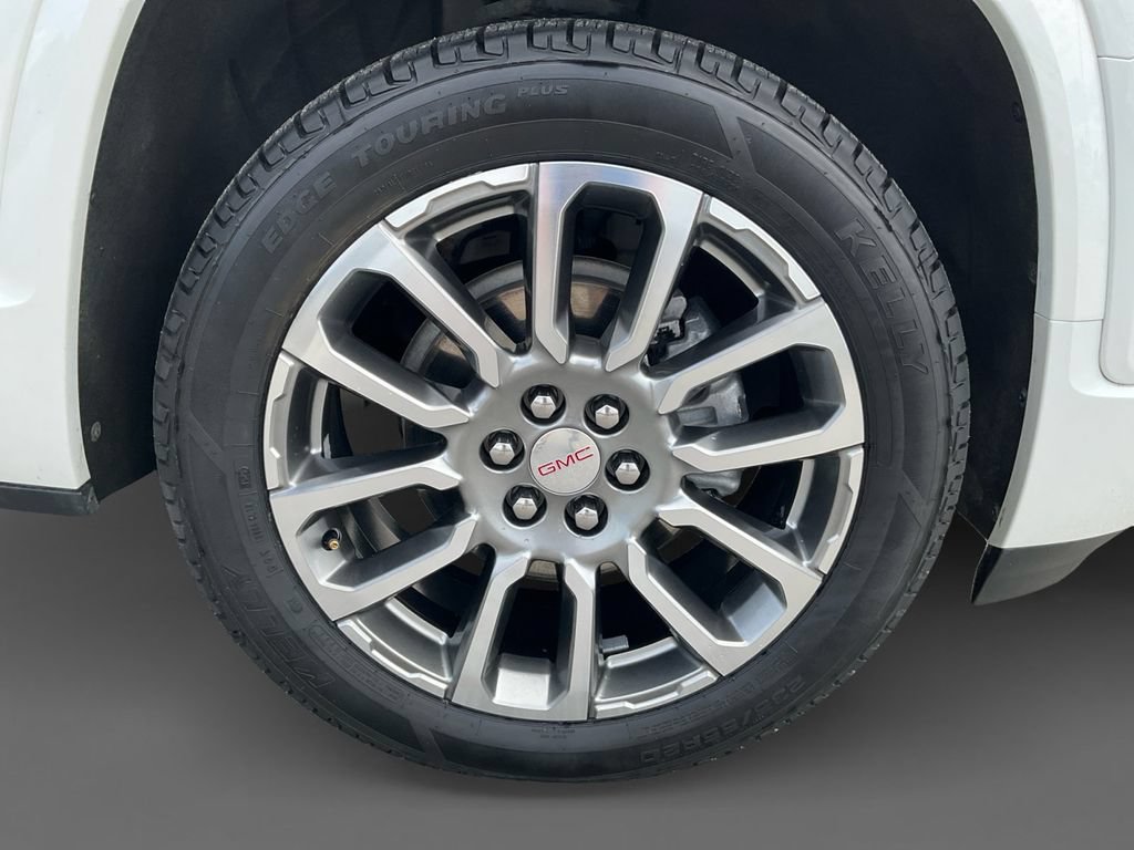 Used 2023 GMC Acadia Denali w/ Denali Ultimate Package FWD image 16
