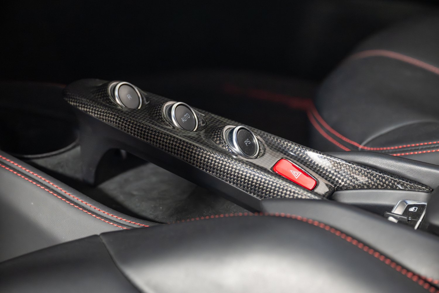 Certified 2021 Ferrari F8 Tributo RWD image 35