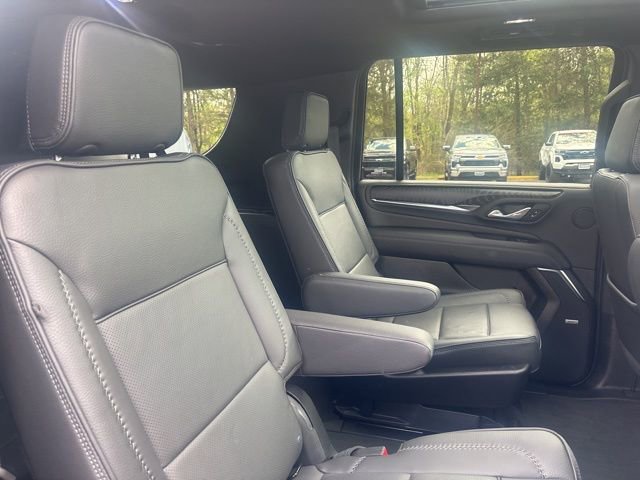 Used 2024 GMC Yukon XL Denali image 17