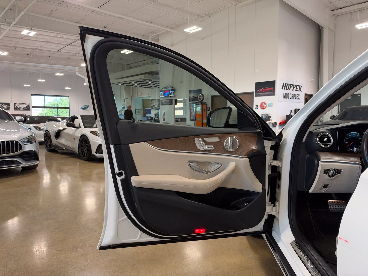 Used 2021 Mercedes-Benz E 450 4MATIC All-Terrain Wagon w/ Premium Package image 11