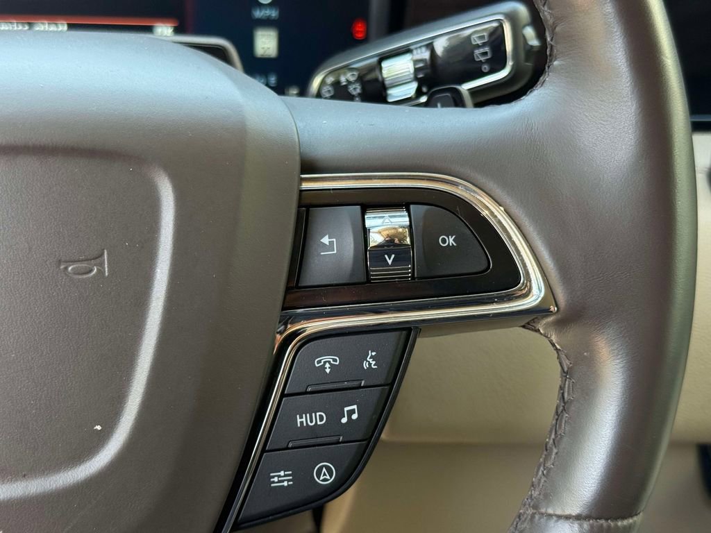 Used 2023 Lincoln Navigator Reserve AWD/4WD image 34