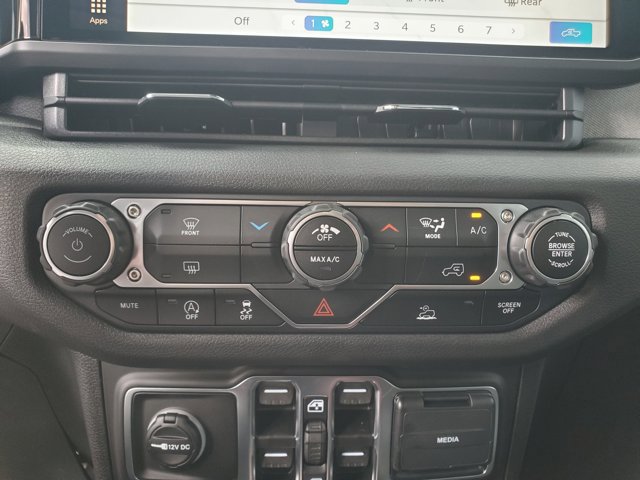 New 2025 Jeep Gladiator Sport AWD/4WD image 18