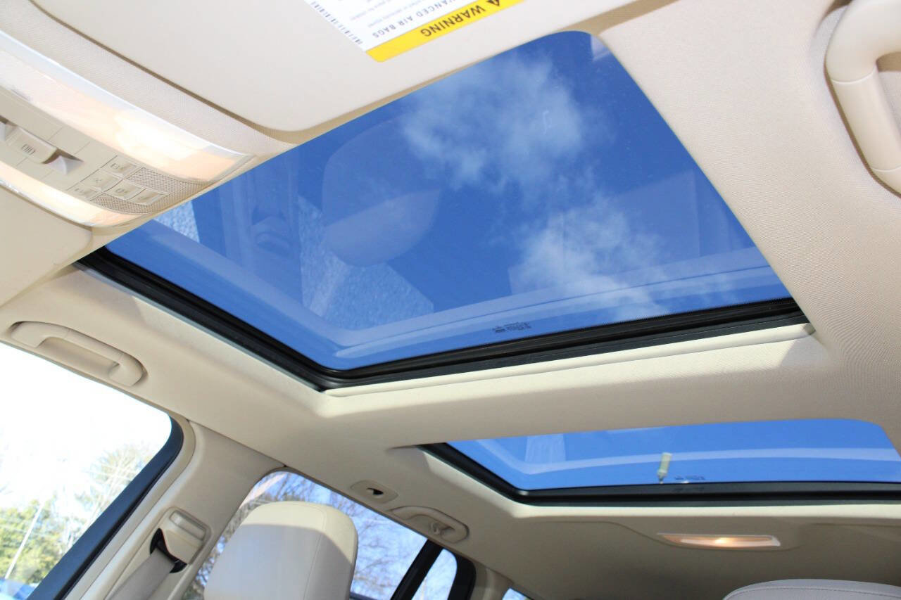 Used 2012 Mercedes-Benz GLK 350 4MATIC image 18