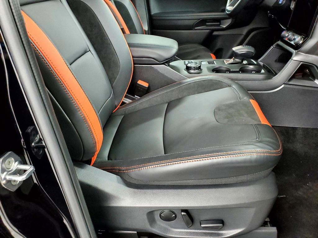 New 2025 Ford Ranger Raptor image 23