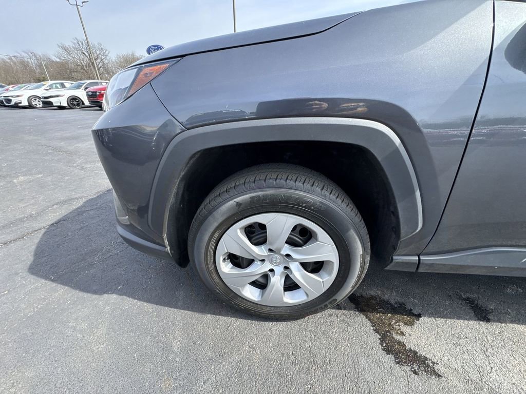 Used 2024 Toyota RAV4 LE image 10