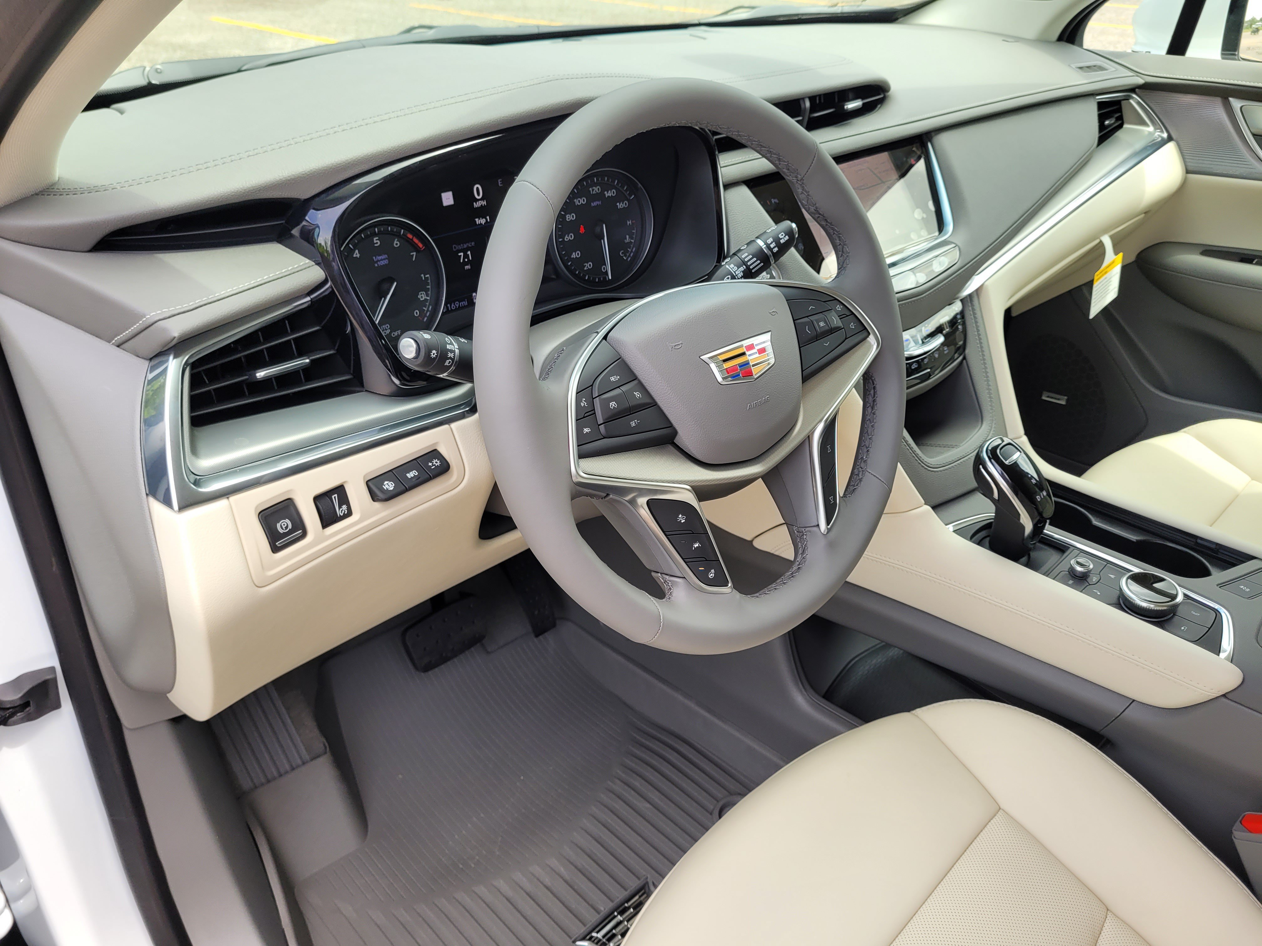 New 2026 Cadillac XT5 Premium Luxury w/ Driver Assist Package FWD image 22
