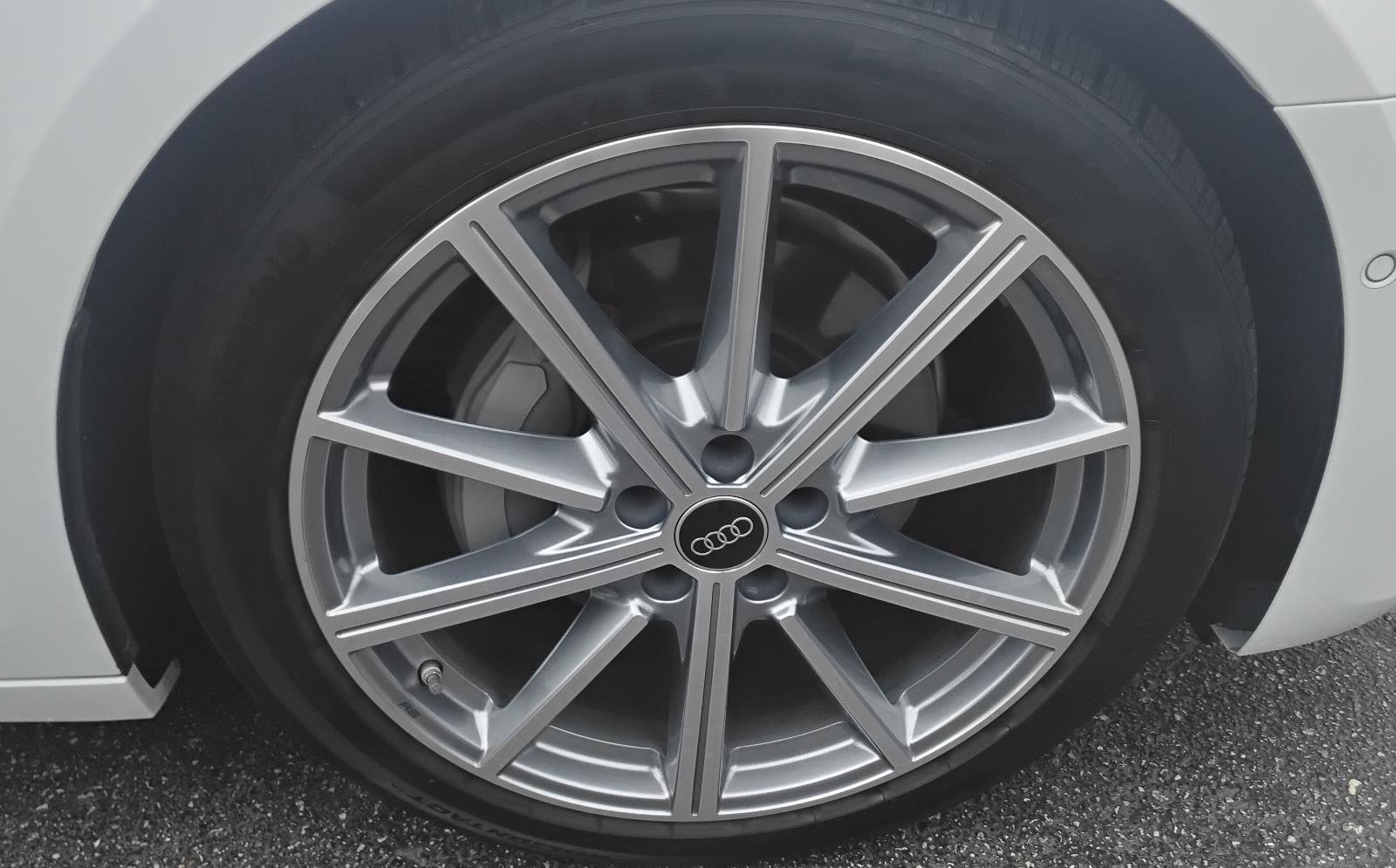 Certified 2025 Audi A6 2.0T Premium w/ Convenience Plus Package image 9