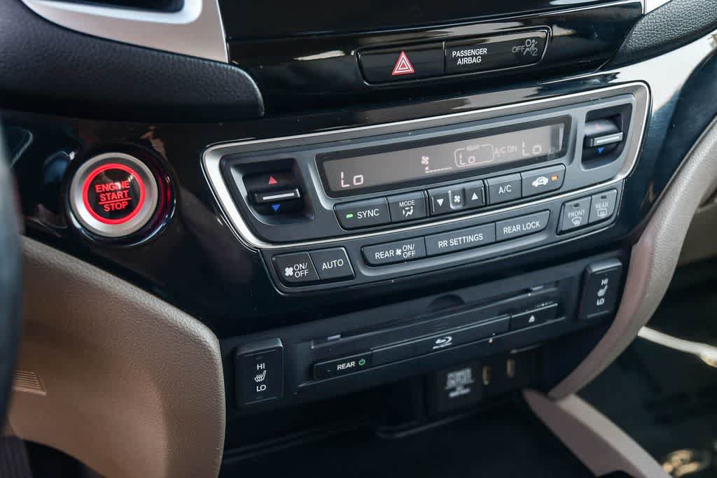Used 2016 Honda Pilot Touring image 23