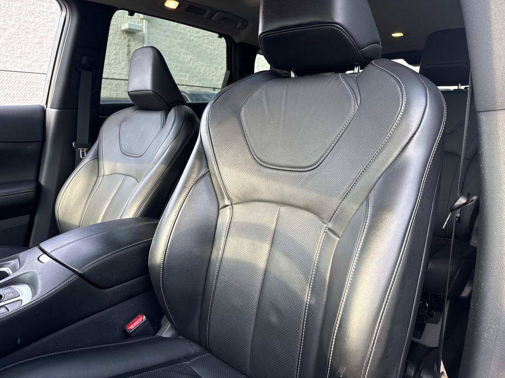 Used 2025 INFINITI QX60 Luxe w/ Vision Package AWD/4WD image 29