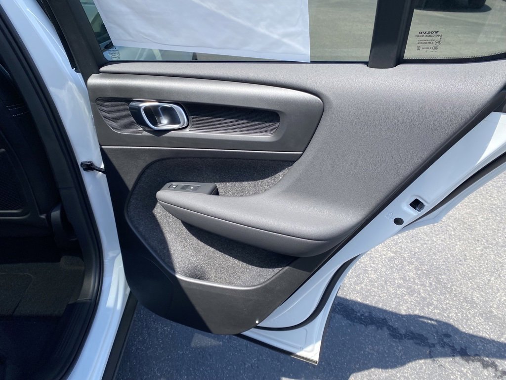 New 2023 Volvo C40 P8 Recharge Plus w/ Climate Package image 32