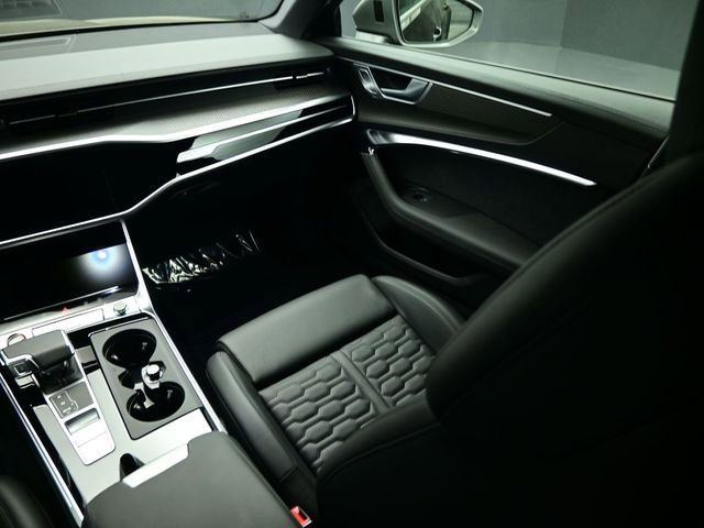 Used 2026 Audi RS 6 performance image 46