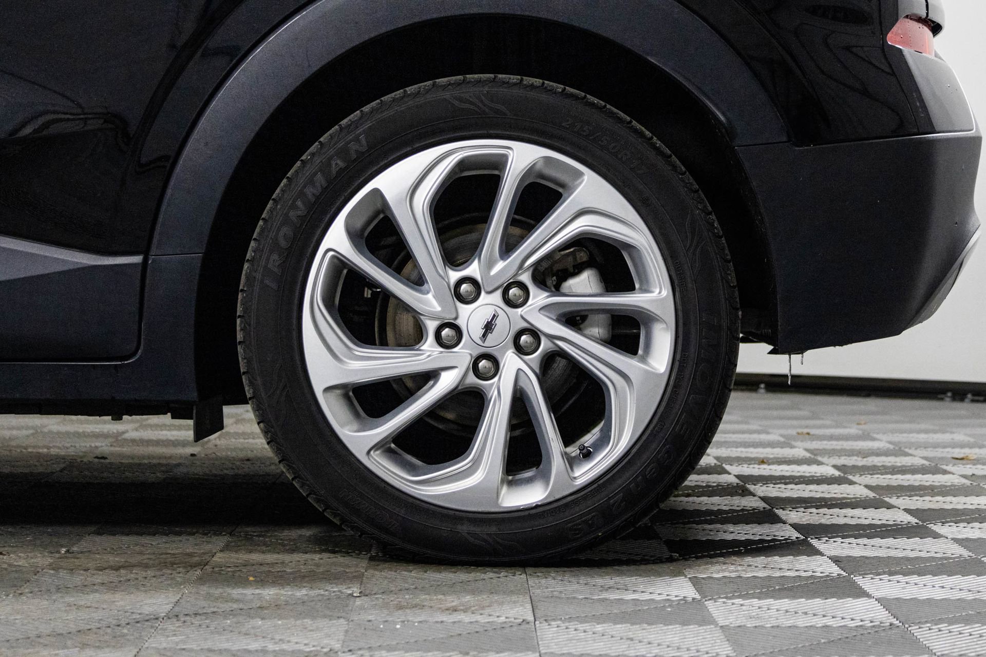 Certified 2023 Chevrolet Bolt EUV LT image 44