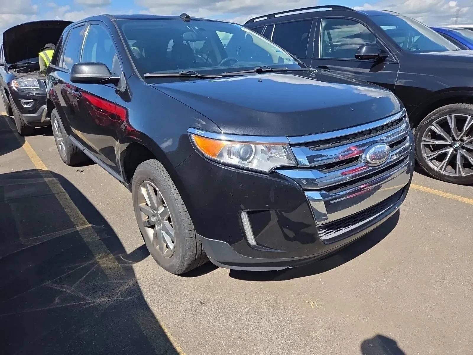 Used 2014 Ford Edge SEL w/ Equipment Group 205A AWD/4WD image 2