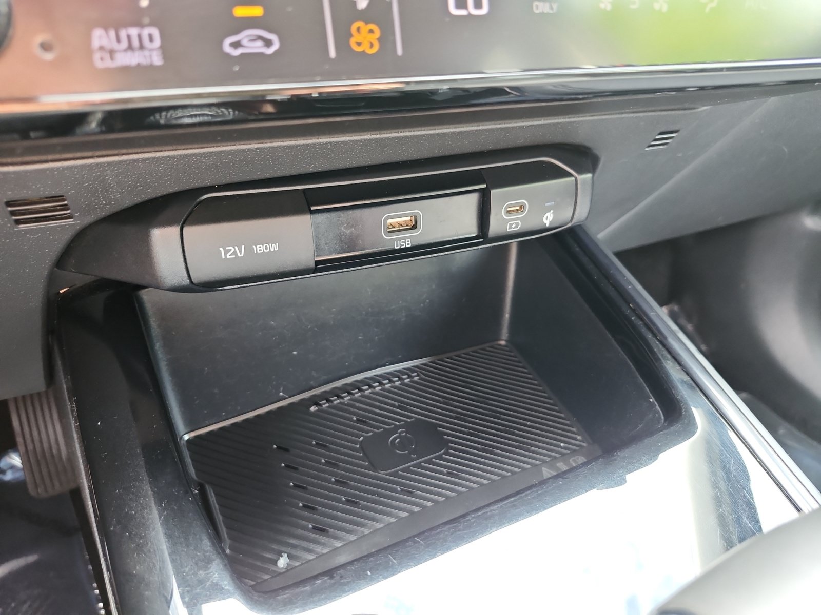 Used 2023 Kia Niro EX FWD image 21