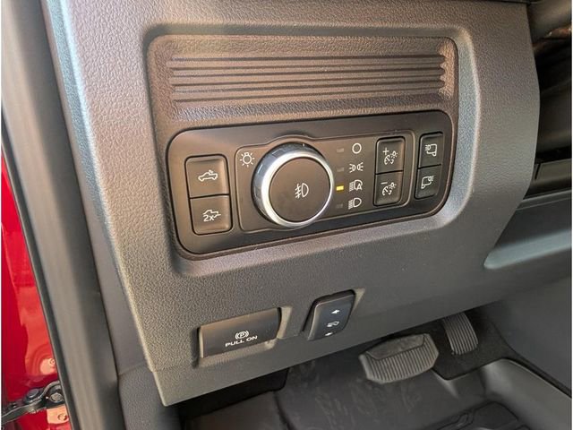 New 2026 Ford F350 Lariat w/ Chrome Package image 18