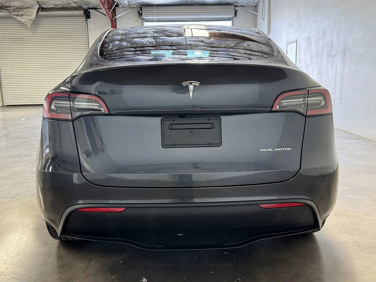 Used 2024 Tesla Model Y Long Range image 3