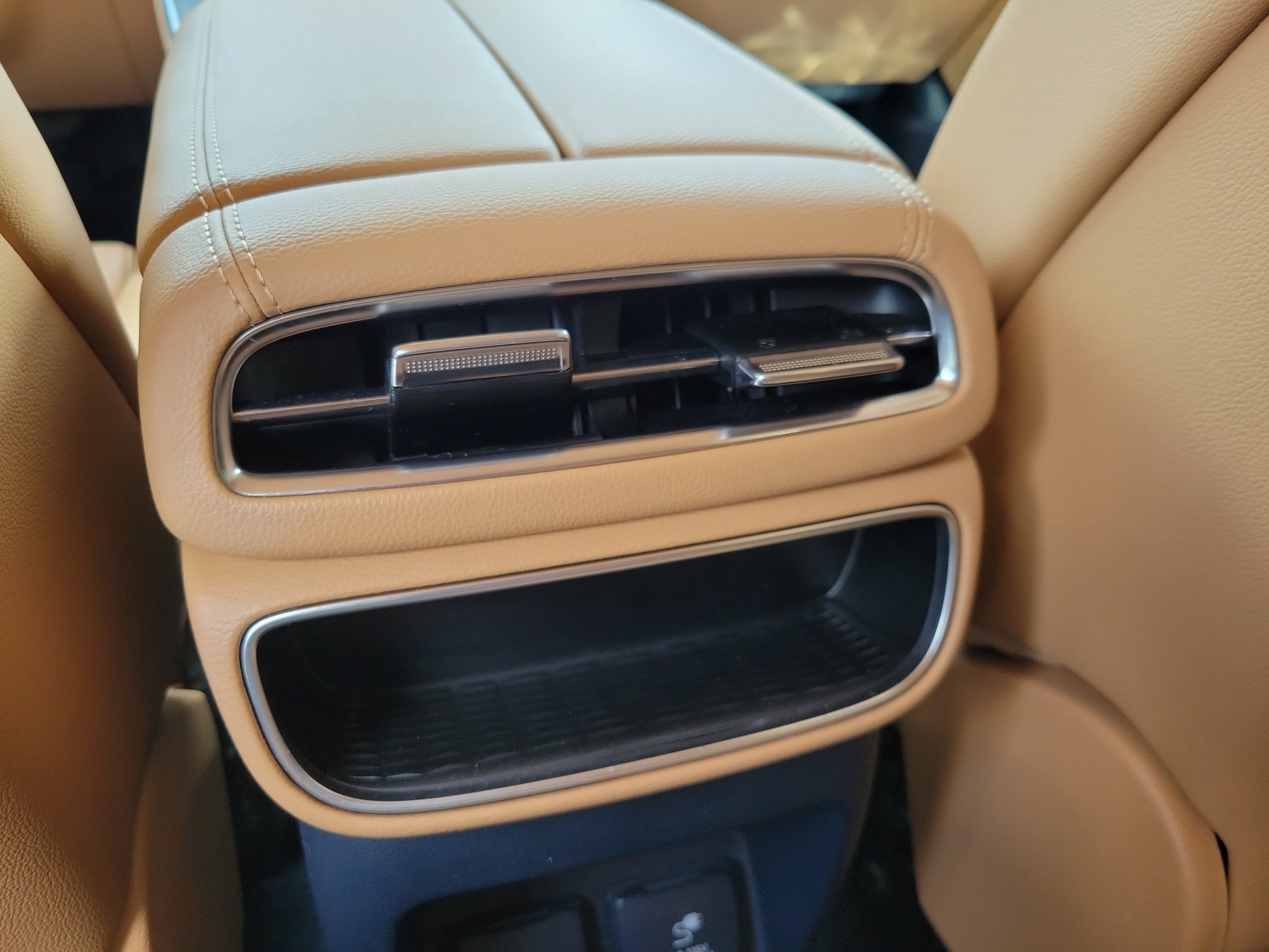 Used 2022 Genesis GV80 2.5T w/ Advanced Package 02 image 16