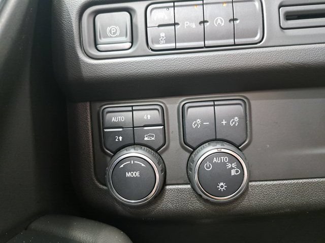 Used 2024 Chevrolet Tahoe LT AWD/4WD image 21