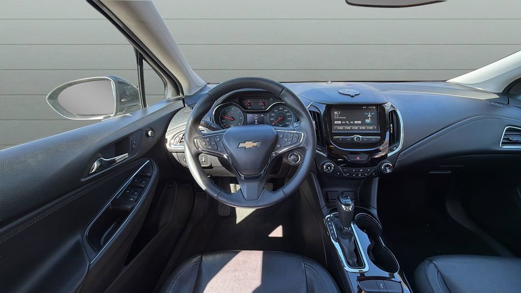 Used 2017 Chevrolet Cruze LT w/ Leather Package image 31