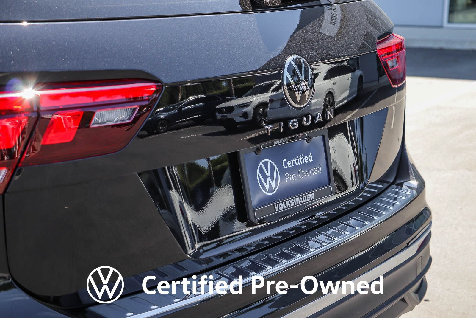 Used 2023 Volkswagen Tiguan S FWD image 11