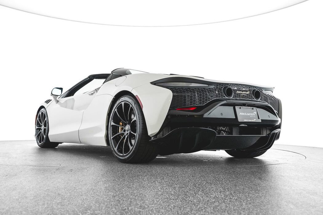 New 2025 McLaren Artura Spider image 40